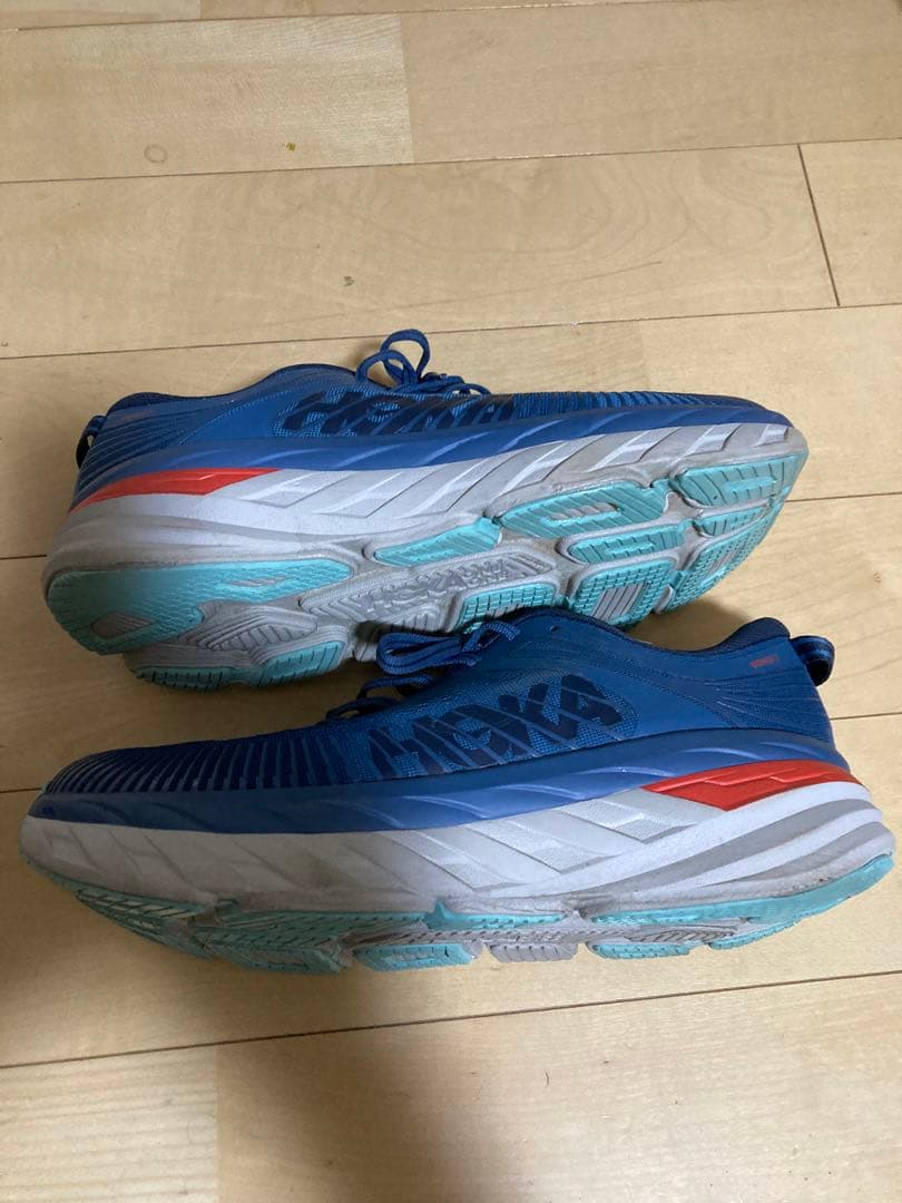 スパイク・シューズ HOKA ONE ONE BONDI7