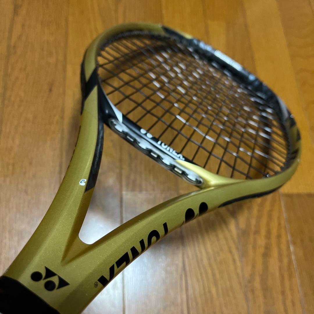 【美品】EZONE98大坂なおみ世界No.1＆グランドスラム連覇達成記念モデル