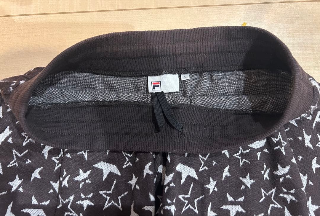 FILA 星柄ショートパンツセット 上はM/下はSサイズ FILAセットアップ