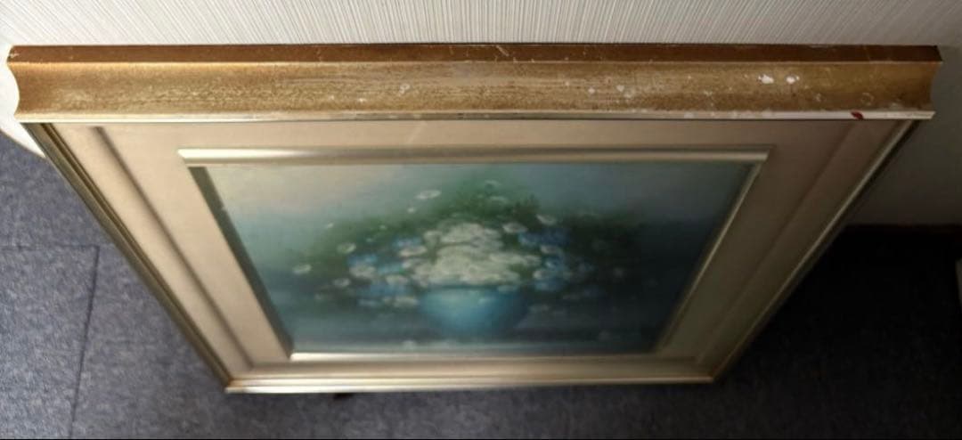 人見友紀　伝説の逃亡画家　油彩画　花瓶と花