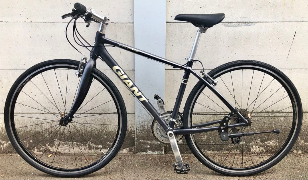 【美品・整備済】GIANT ESCAPE R3 24速 クロスバイク CT430