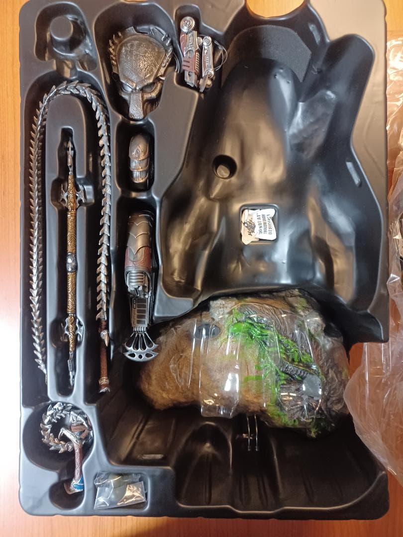 【未使用】ウルフプレデター ホットトイズ 重装備版 AVP 本体美品