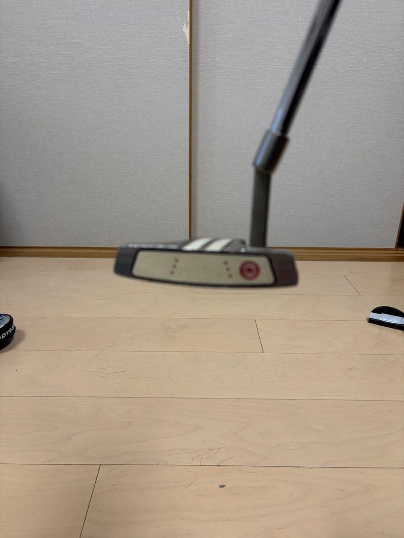 ODYSSEYとSuper Stroke パター3本セット