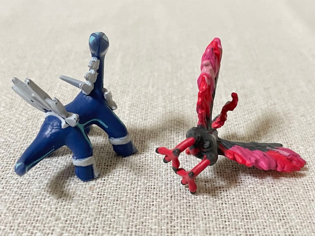 ポケモン　ミニフィギュアなど　ピカチュウ　ルギア　メガリザードンX ヘラクロス