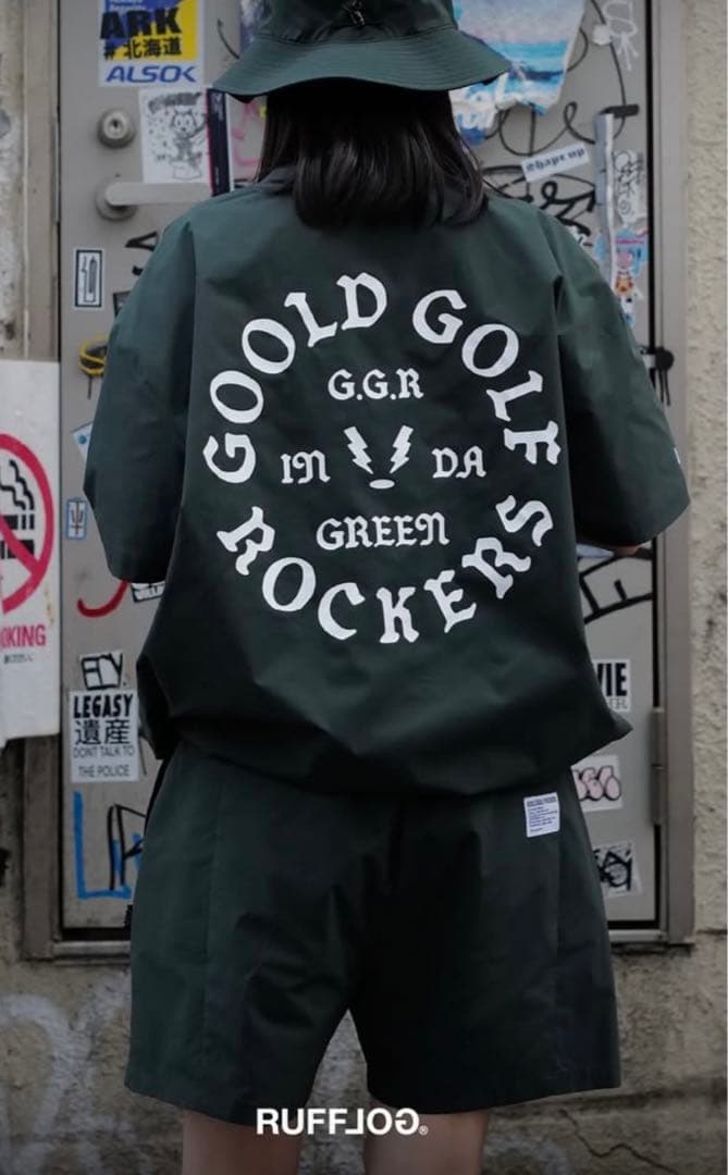 ナイロンdrow fitシャツ　ダークグリーン　Ｌ　新品
