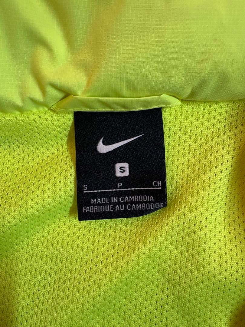 アトレティコマドリード Nike ウィンドブレーカー S 黒/黄緑