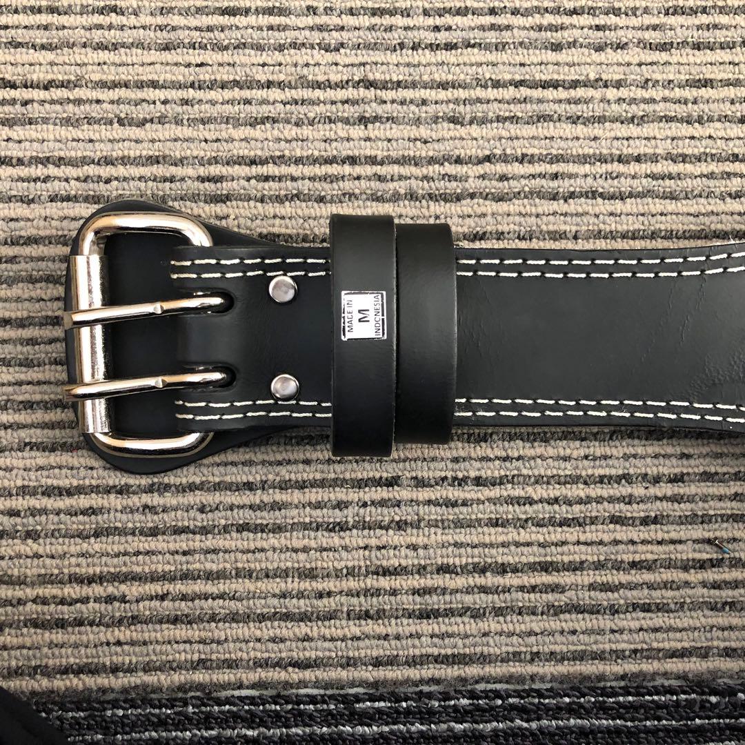 ゴールド ジムトレーニング レザーベルトBK G3368 Mサイズ（中古品）