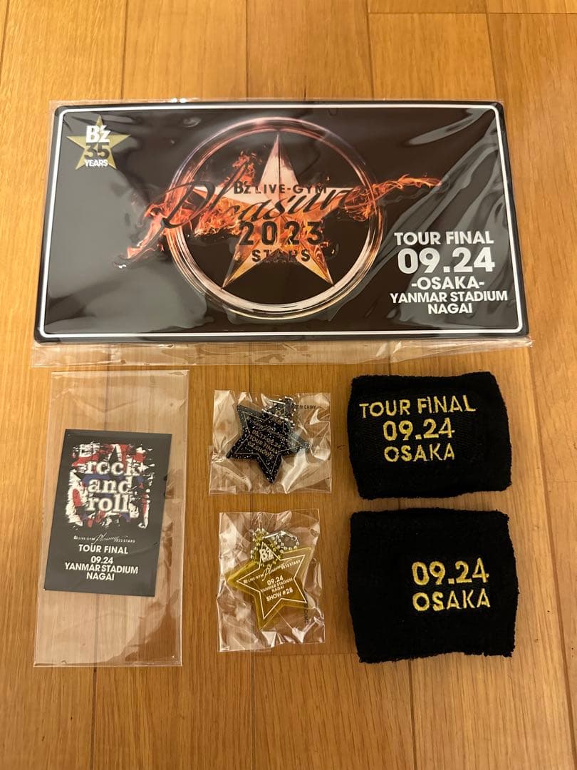 B'z 2023年 35周年 STARSサイン色紙 アクリルチャーム 佐賀 初日
