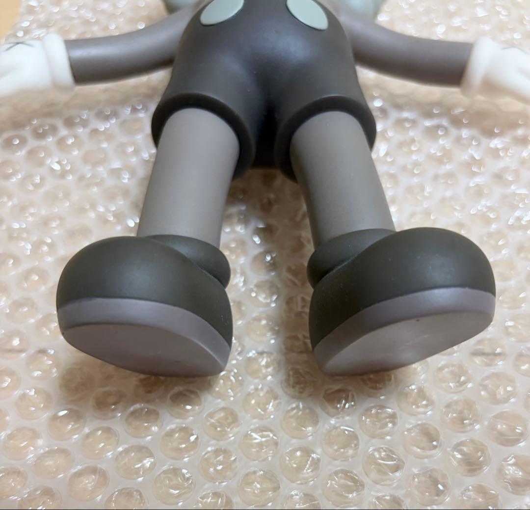 KAWS カウズ 19ss HOLIDAY Hong Kong Bath Toy