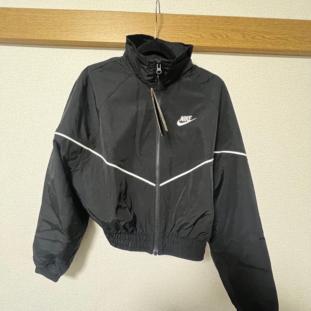 ナイキ スポーツウェア ウィンドランナー　NIKE