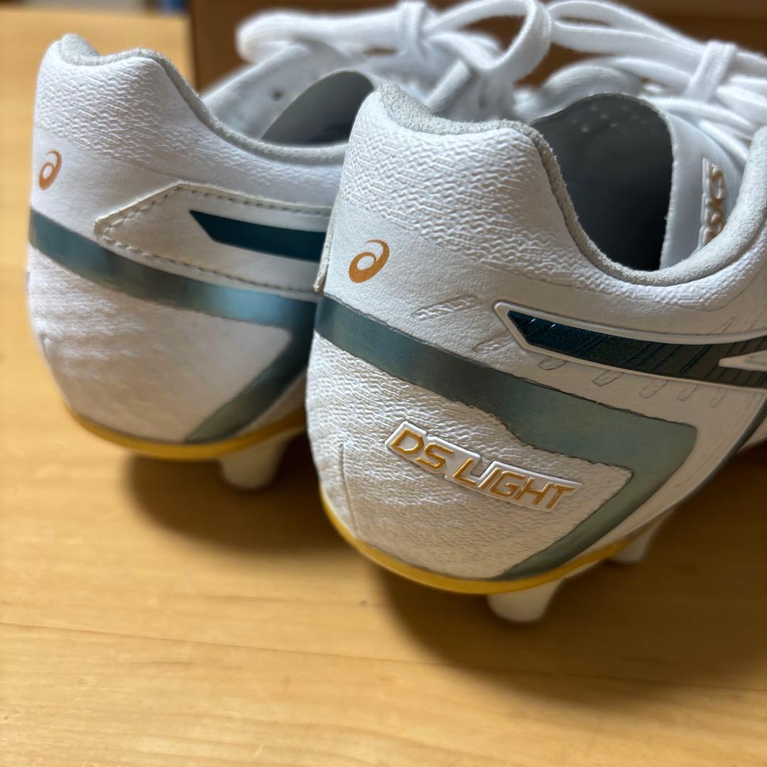 ASICS DS LIGHT サッカースパイク 1103A068 サイズ23.0
