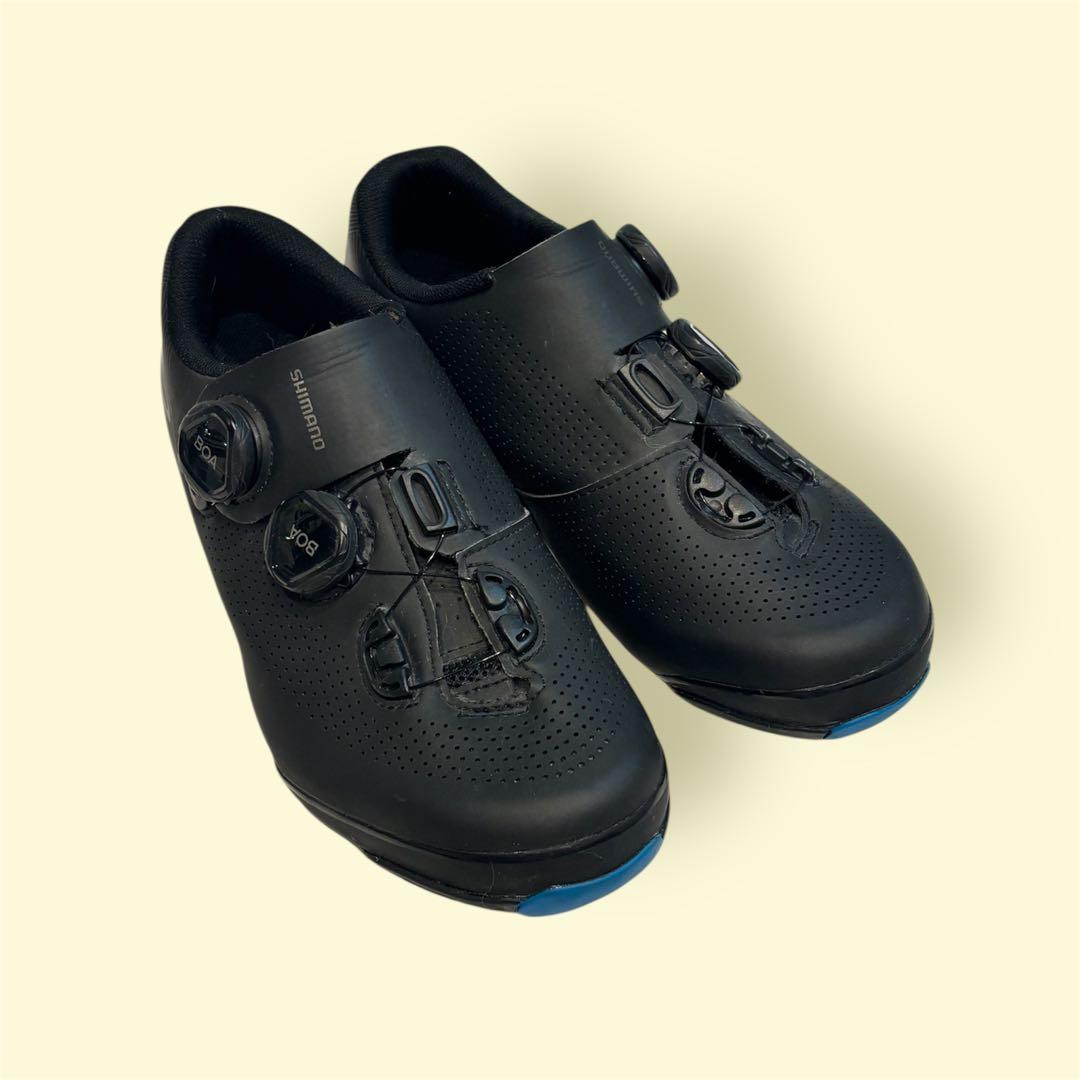 【美品】SHIMANO SHXC701M L01 39E 24.5cm