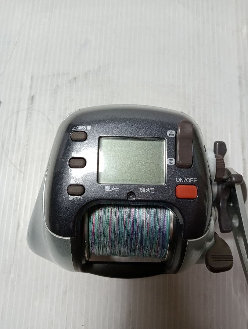 シマノ電動リール3000 H デジタル表示 シルバー美品