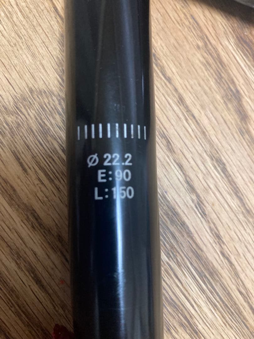 FACTORY FIVE TITAN STEM に似ているスレッドステム