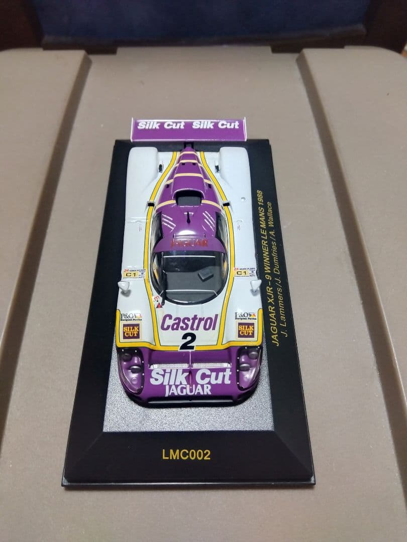 1988 ルマンウイナーJaguar XJR-9 Silk Cut 1/43