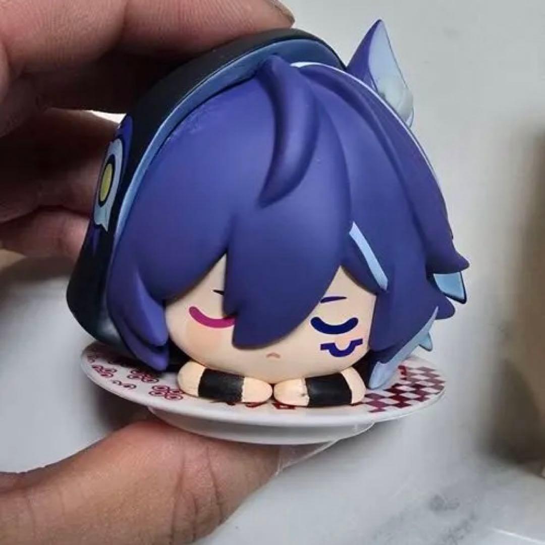 スシロー原神コラボ、フィギュアとお皿セット