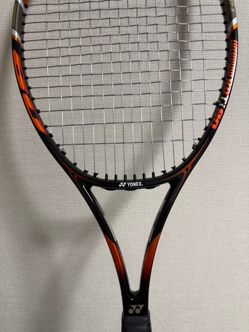 【極美品】ヨネックス Ultimum RD Ti 80 UL2 (2本)