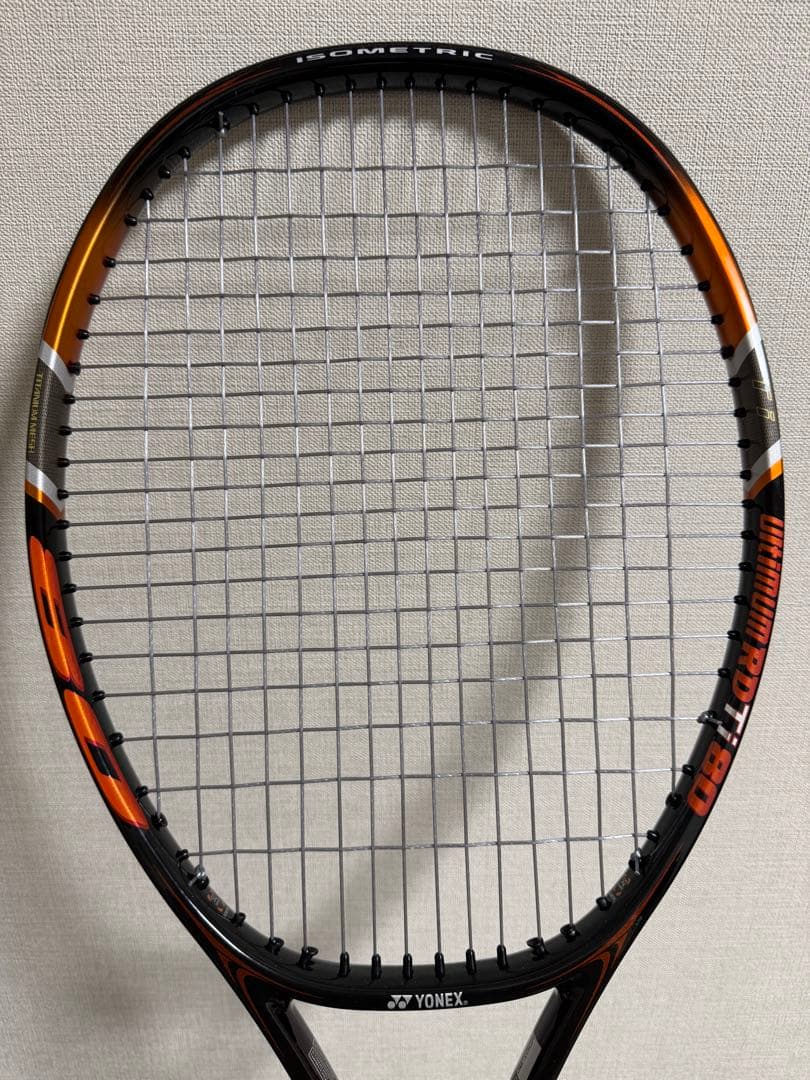 【極美品】ヨネックス Ultimum RD Ti 80 UL2 (2本)