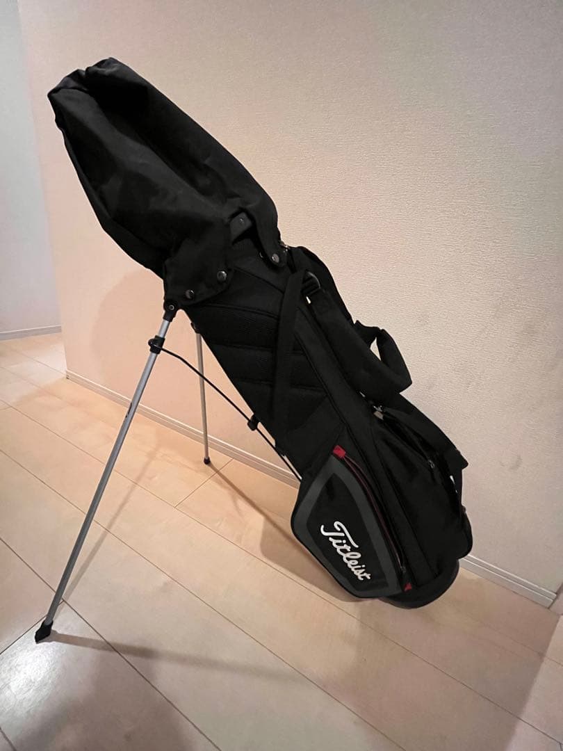 Titleist スタンドバッグ ブラック　軽量キャディバック