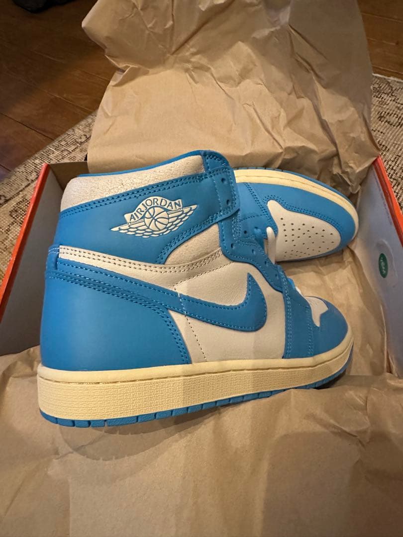シューズ(男性用) NIKE AIR JORDAN1 UNC Reimagined