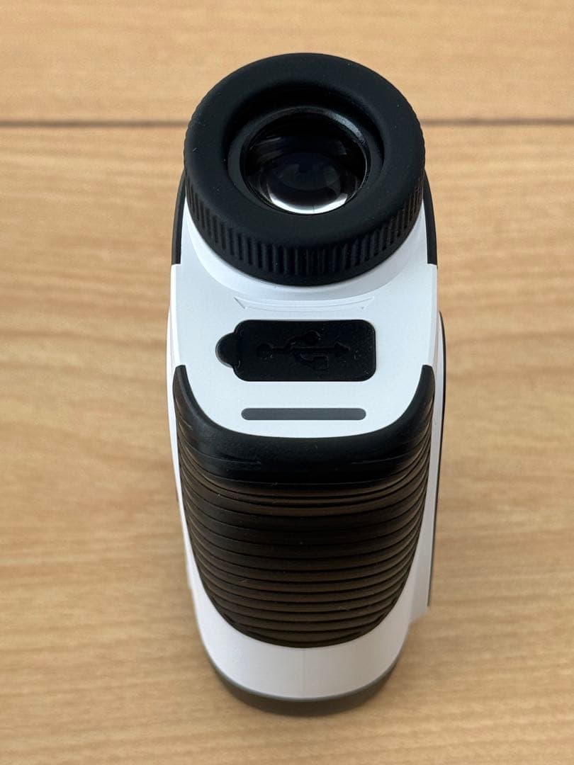 【新品】ゴルフ用レーザー距離計 Laser Range Finder（ホワイト）
