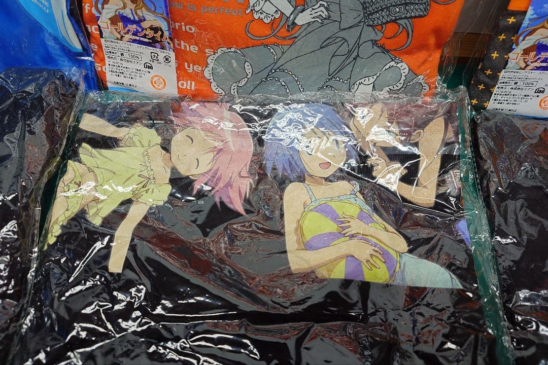 未開封10年前製造のキャラTシャツなどの出品 1着は開封済未着用おまけで付けます