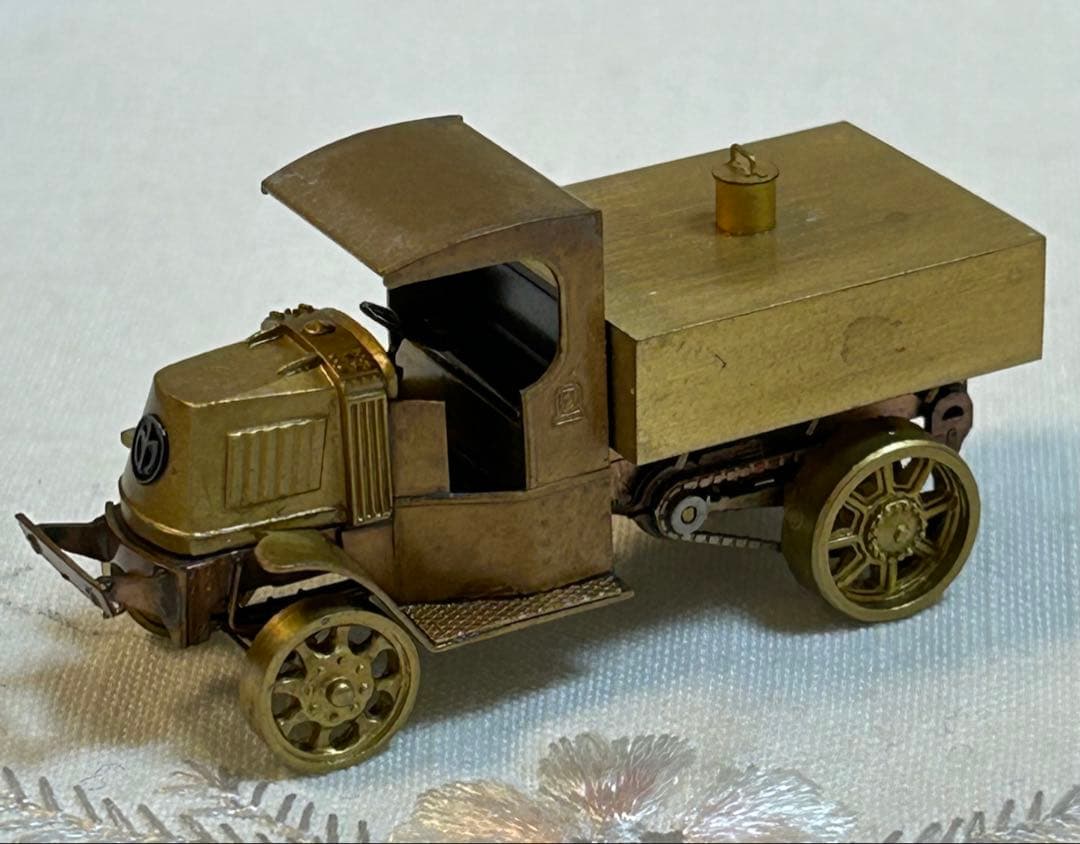 杉山模型　1920 MACK BULL DOG TRUCK 1/87