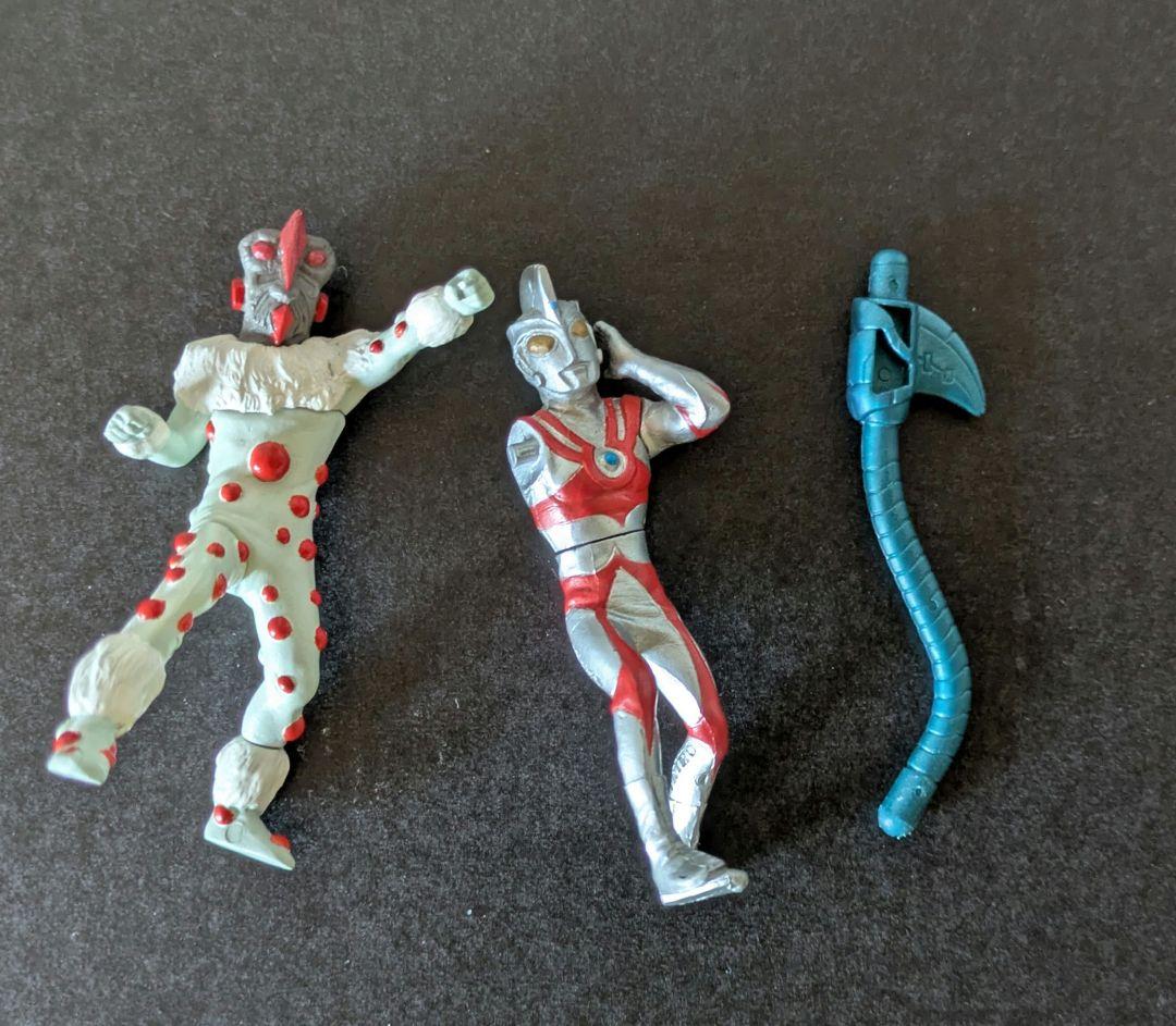 ウルトラマン 仮面ライダー ガチャガチャ フィギュア 欠損あり