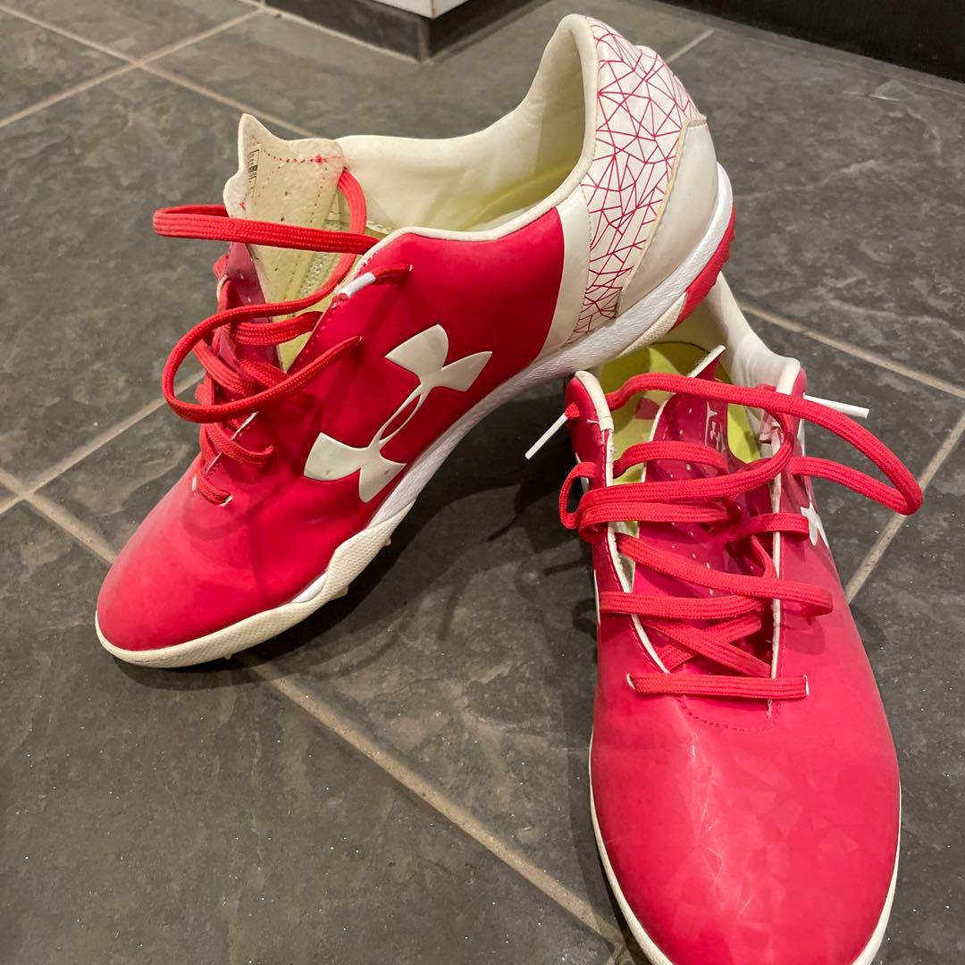 Under Armour 赤 スニーカー トレーニング用 アンダーアーマー