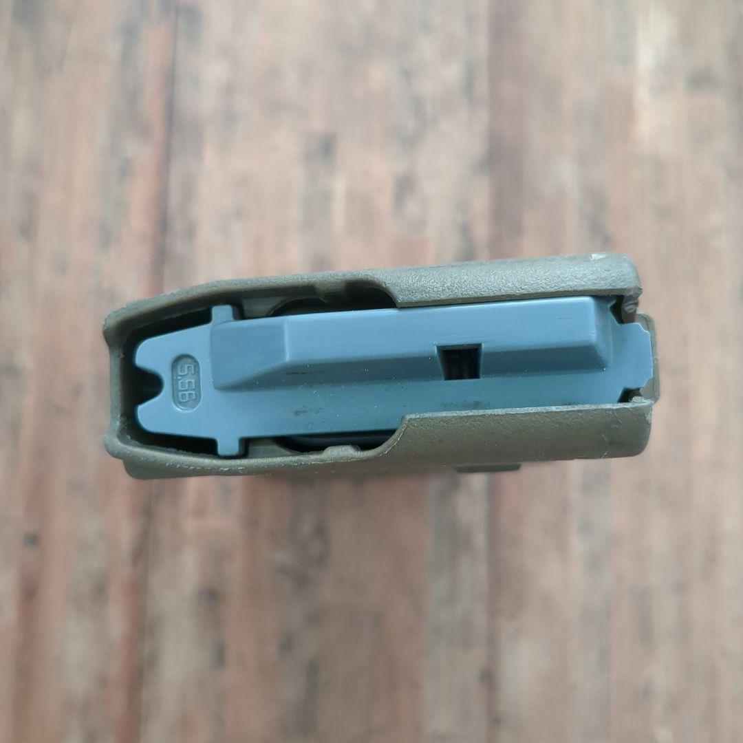 米軍 MAGPUL PMAG M4 両窓　5.56mm 30連 マガジン　④