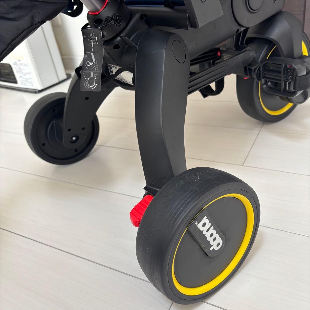 ✨美品✨doonaリキトラ 三輪車 トラベルバッグ付 折り畳み式 ロイヤルブルー