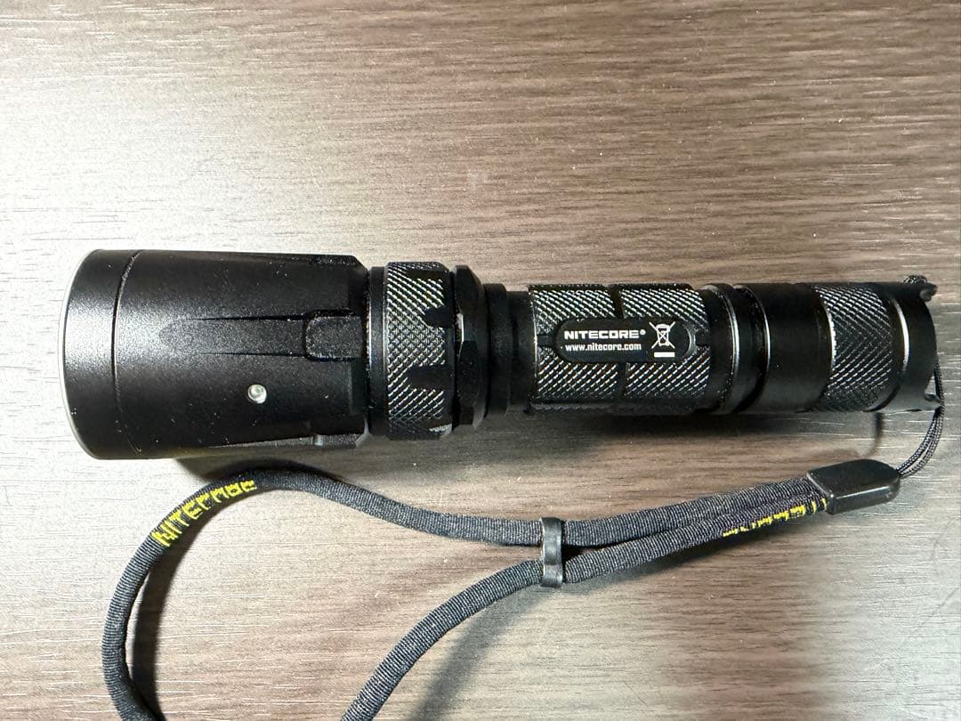 Nitecore (ナイトコア)SRT7 Revenger懐中電灯