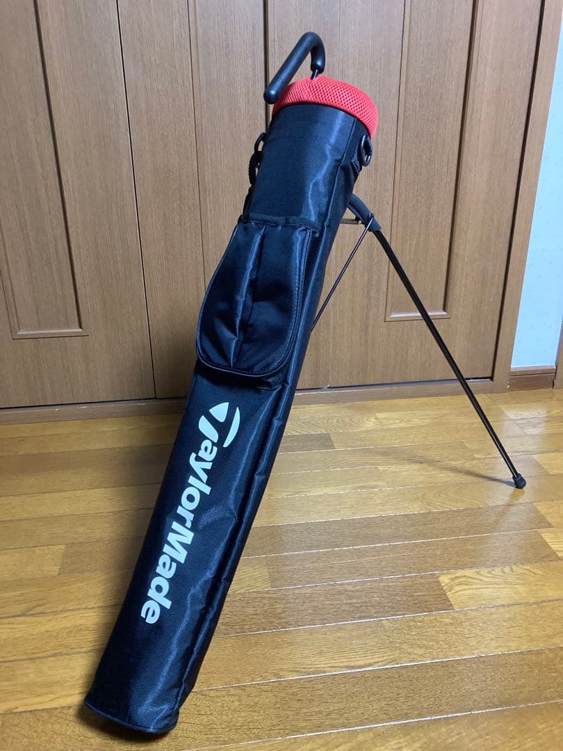 テーラーメイド　セルフスタンドバッグ　ブラック