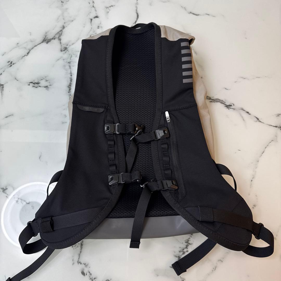 RAPHA ProTeam Lightweight Backpack ダブグレー