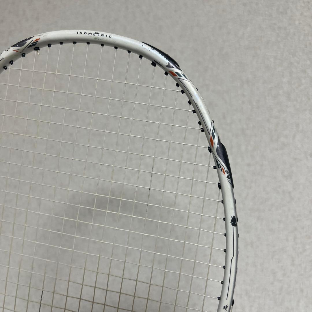 ラケット YONEX VOLTRIC 70 E-tune 4UG5