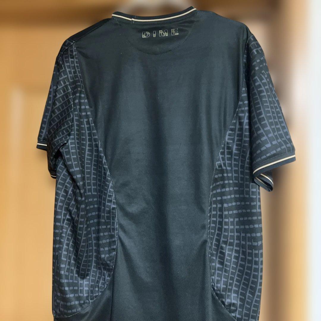 Dime サッカーシャツ