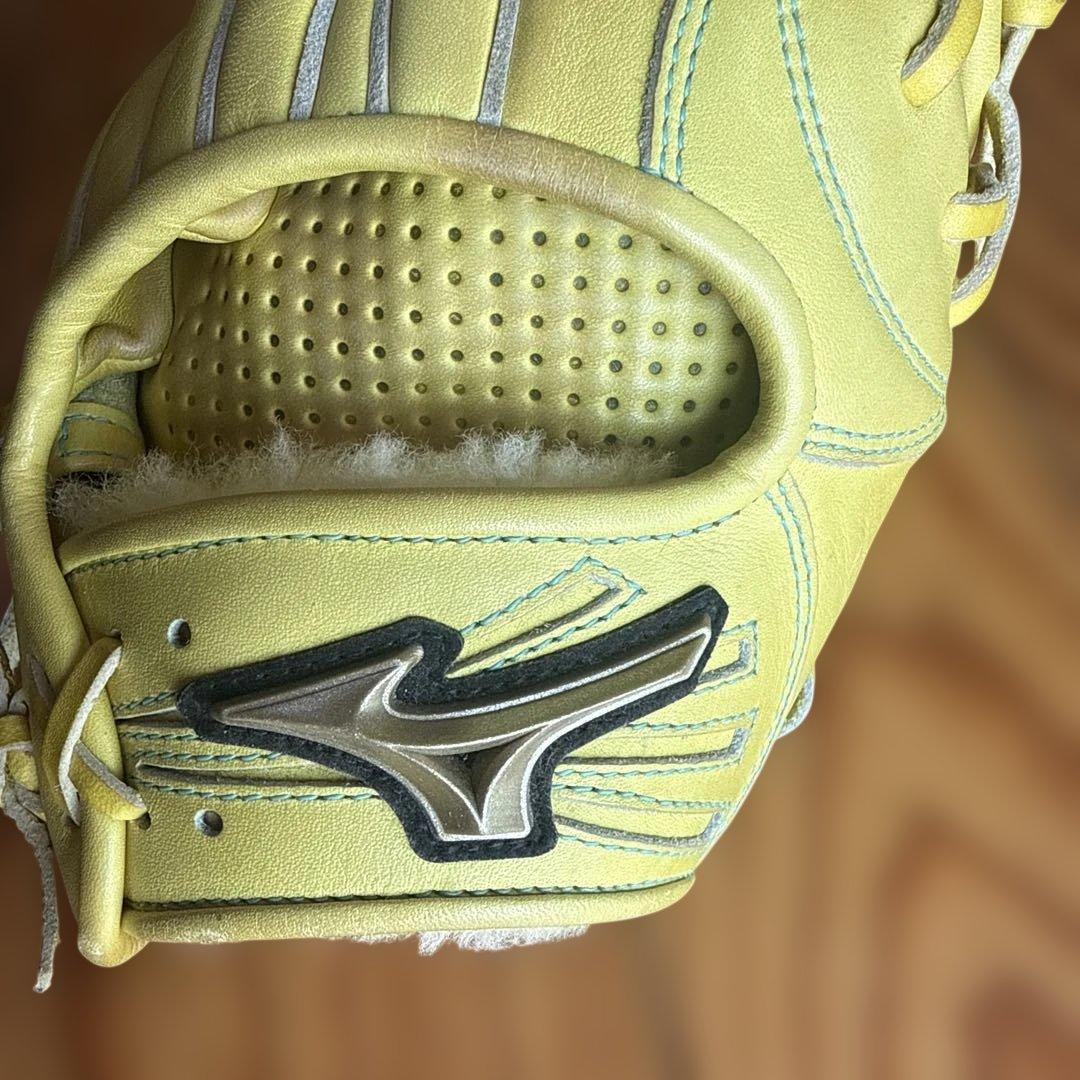 【美品】Mizuno Global Elite 硬式グローブ イエロー