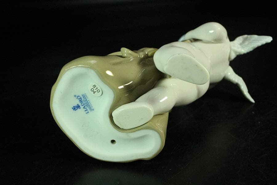 リヤドロ LLADORO ハートがいっぱい 天使 陶製 人形(K-XA952)