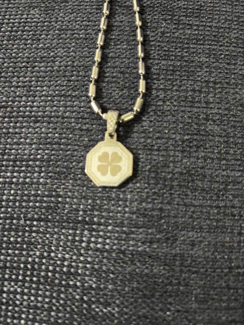 【美品】HEARTZ ハーツ メタリックネックレス 八角形 クローバー 316L