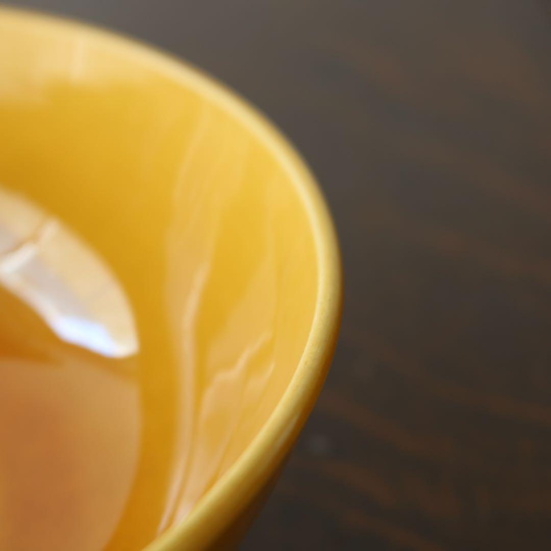 淡路珉平焼　山吹色　 黄釉　深鉢　1点（骨董古美術古伊万里茶道具菓子器