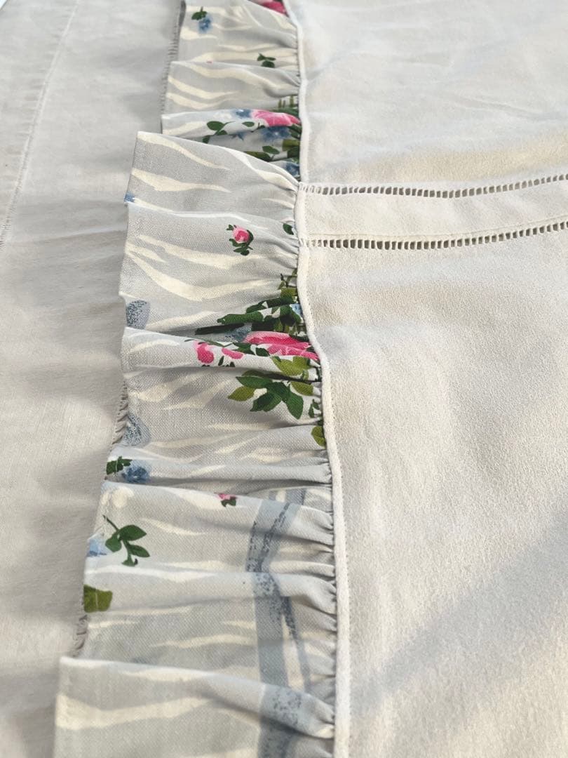 【美品】フランスアンティーク 手刺繍モノグラム テーブルクロス お花のフリル付