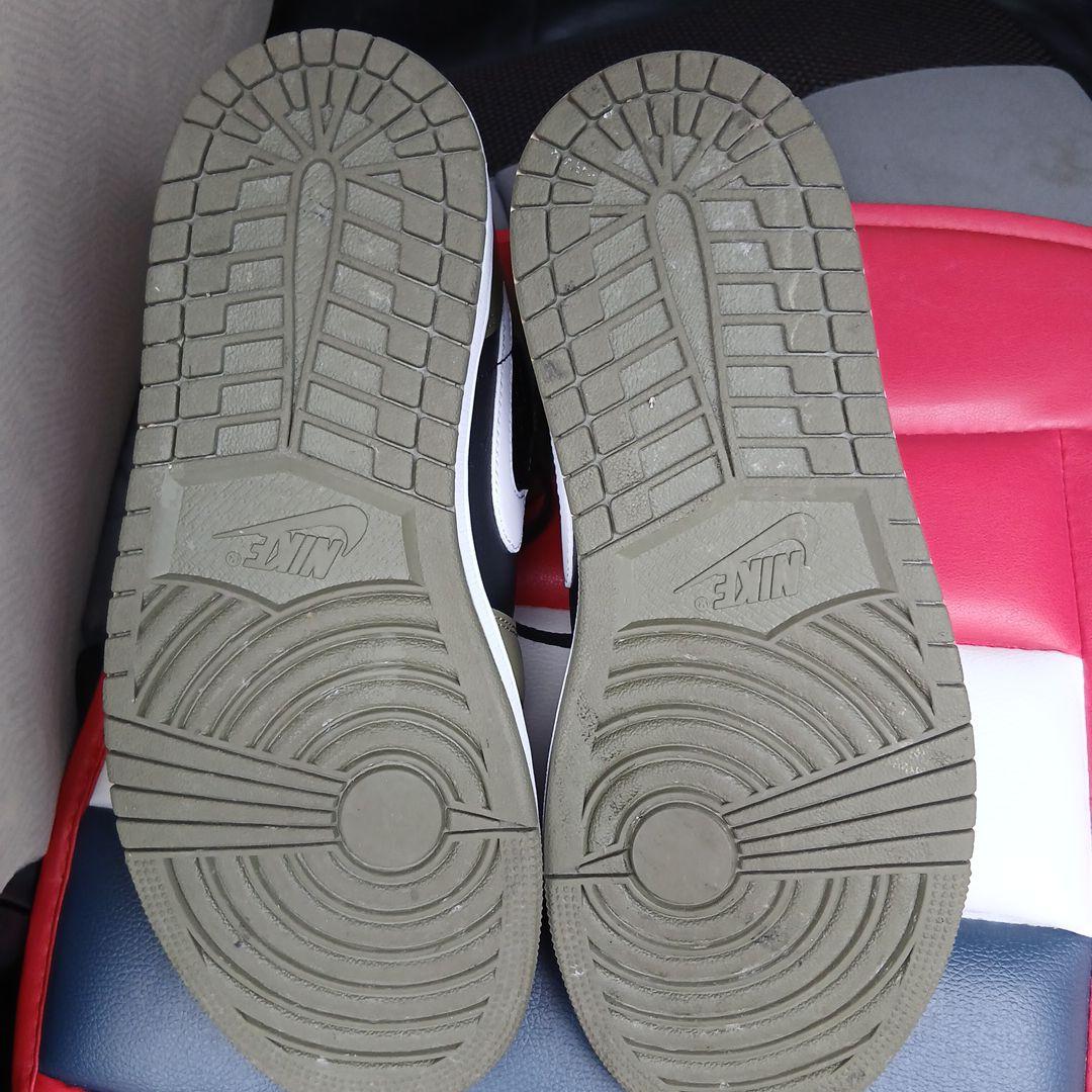 Air Jordan 1 Mid オリーブ/ブラック