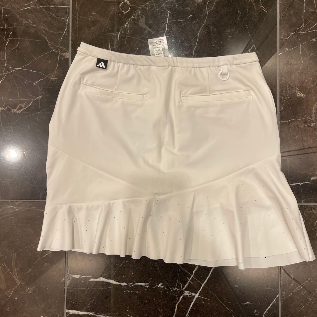 新品✨アディダスゴルフ　上下　半袖モックネックシャツ　フリルスカート　黒　白　M