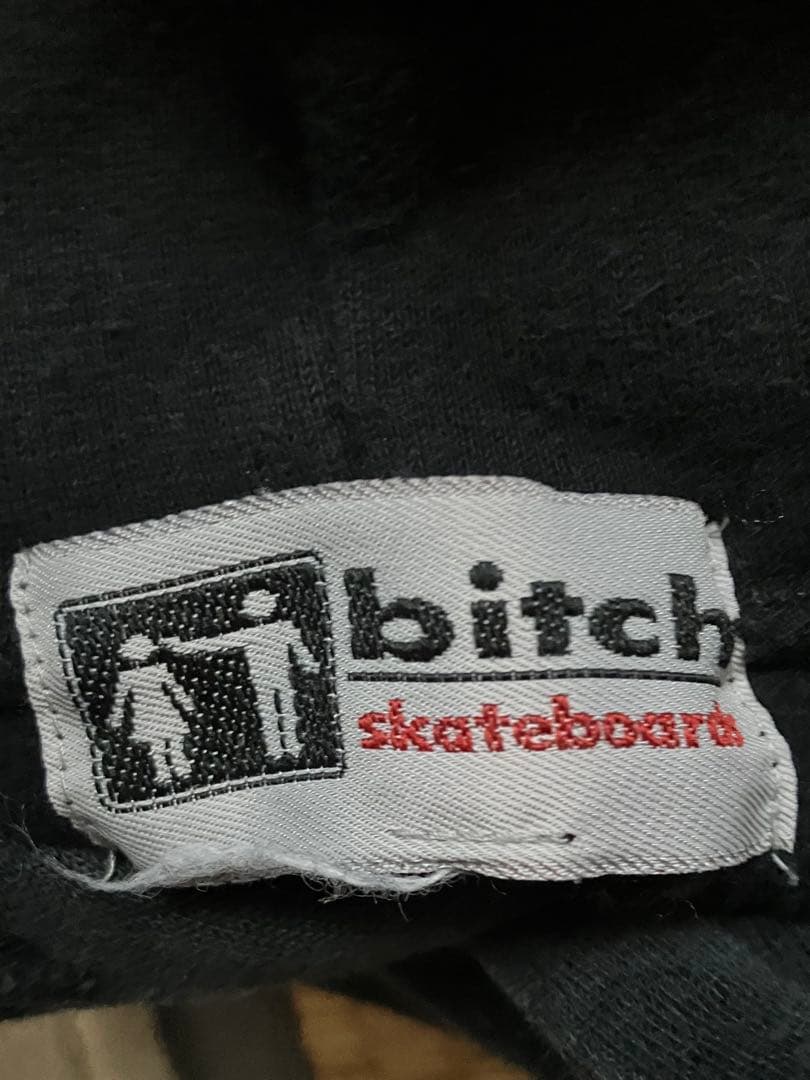 bitch skateboards パーカー