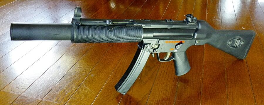 東京マルイ H&K MP5 SD5 200連射マガジン付き