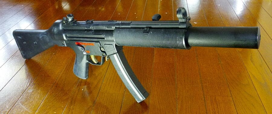 東京マルイ H&K MP5 SD5 200連射マガジン付き
