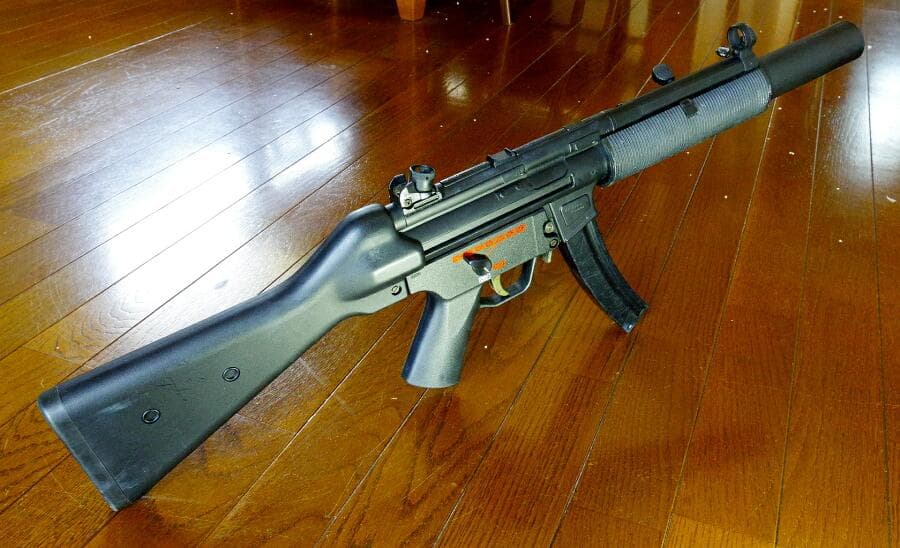 東京マルイ H&K MP5 SD5 200連射マガジン付き