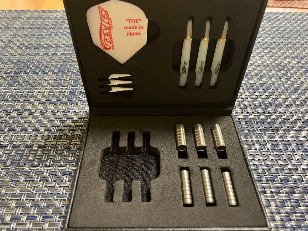 DMC BATRAS Phoenix No.5 ダーツ 中古品