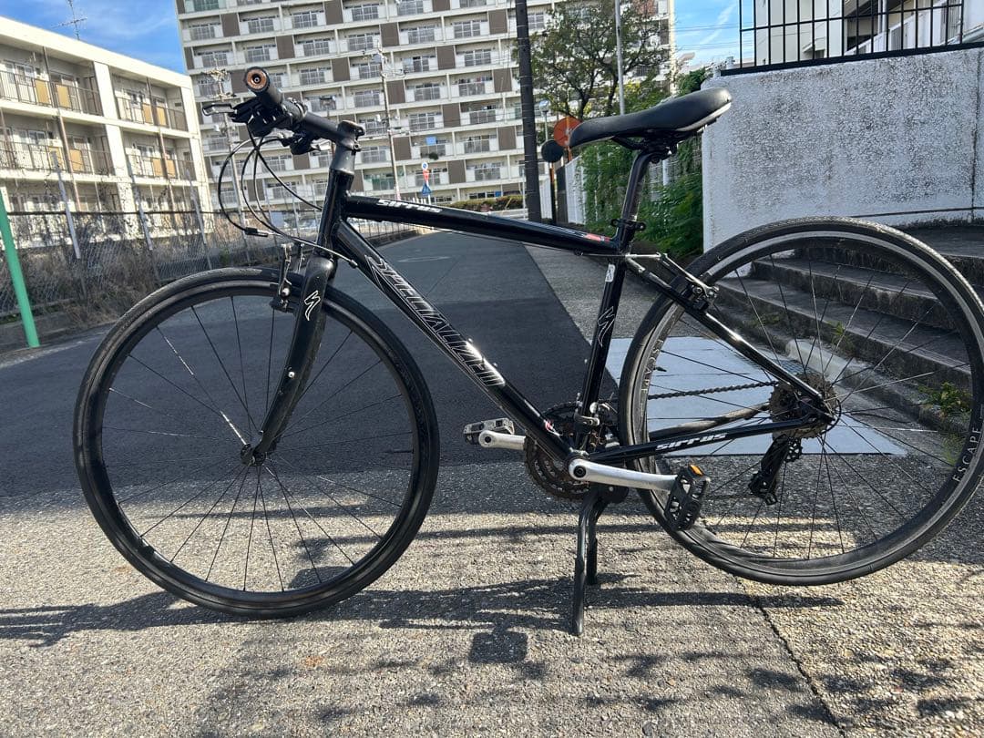 SPECIALIZED クロスバイク　SIRRUS ロードバイク　チェーン新品