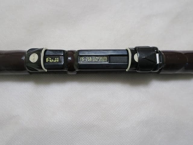 シマノ 超軽量グレ竿 ProSelect 磯3号18 5.3m　値下げしました